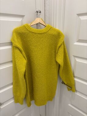 Vero Moda Chartreuse Crewneck Sweater